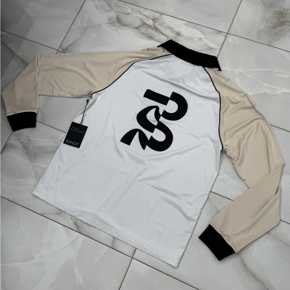 Bandit Running 2022 Unisex Lightweight Micromesh LS Soccer Jersey Replica Shirt - Picture 5 of 7